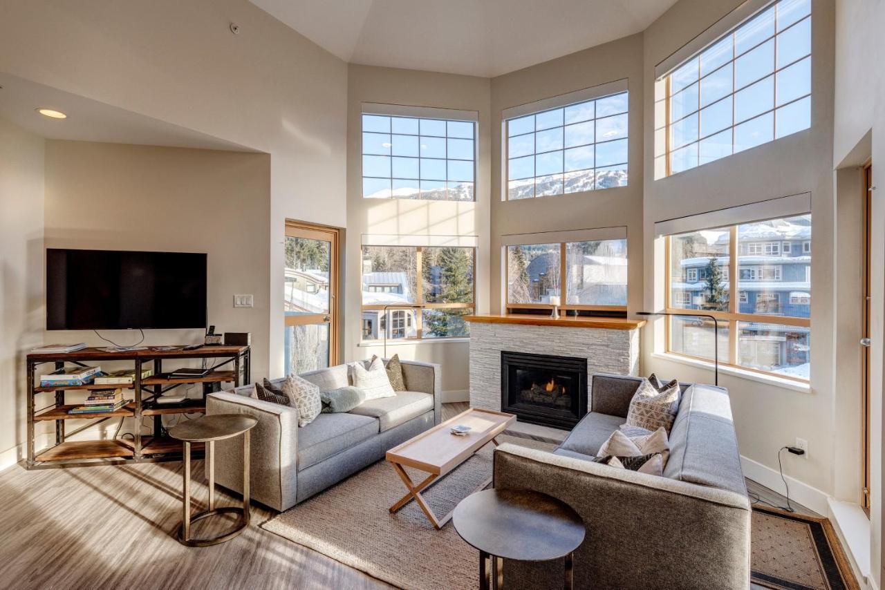 Holiday home Amazing Village With Unparalleled Mountain Views Overlooking The Olympic Plaza Whistler