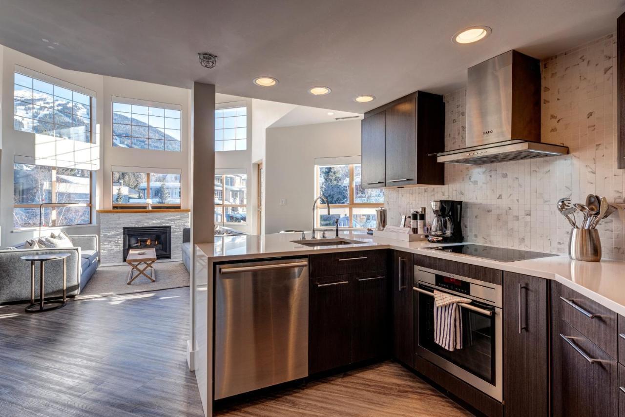 Holiday home Amazing Village With Unparalleled Mountain Views Overlooking The Olympic Plaza Whistler