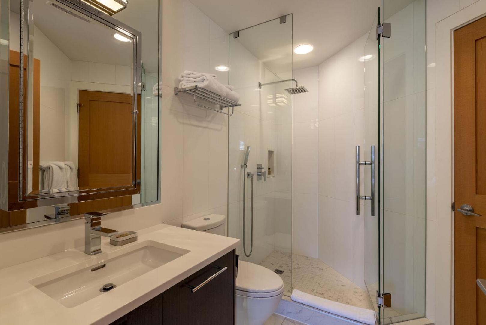 Amazing Village With Unparalleled Mountain Views Overlooking The Olympic Plaza Whistler