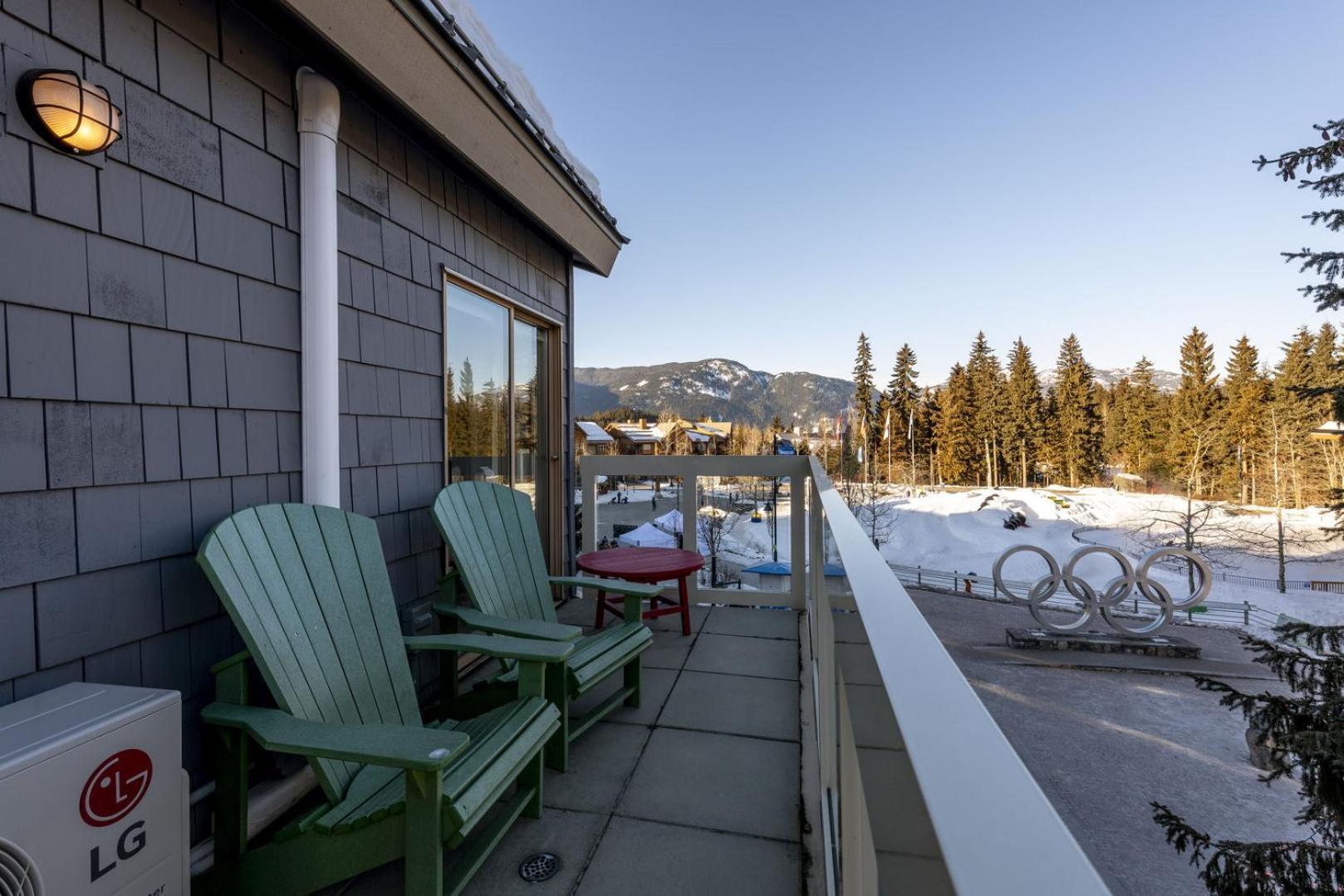 Amazing Village With Unparalleled Mountain Views Overlooking The Olympic Plaza Holiday home Whistler
